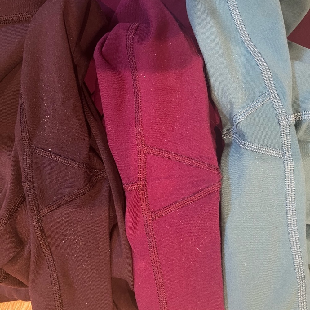Bundle of 3 Lululemon leggings! - Picture 6 of 8
